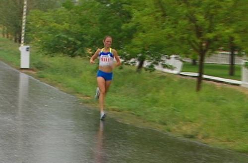Runners take on 'Mormon Mile' despite rain
