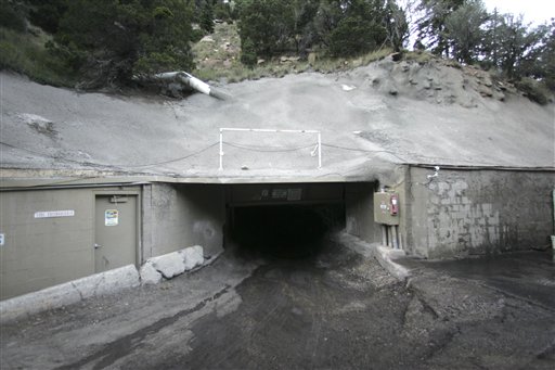 Feds: Civil suits unaffected by mine investigation