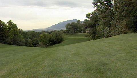 Committee weighs options with debt-ridden golf course