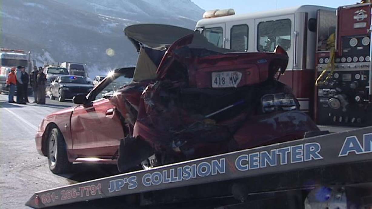Crash Causes I-80 EB at Parleys Canyon to Thin to One Lane