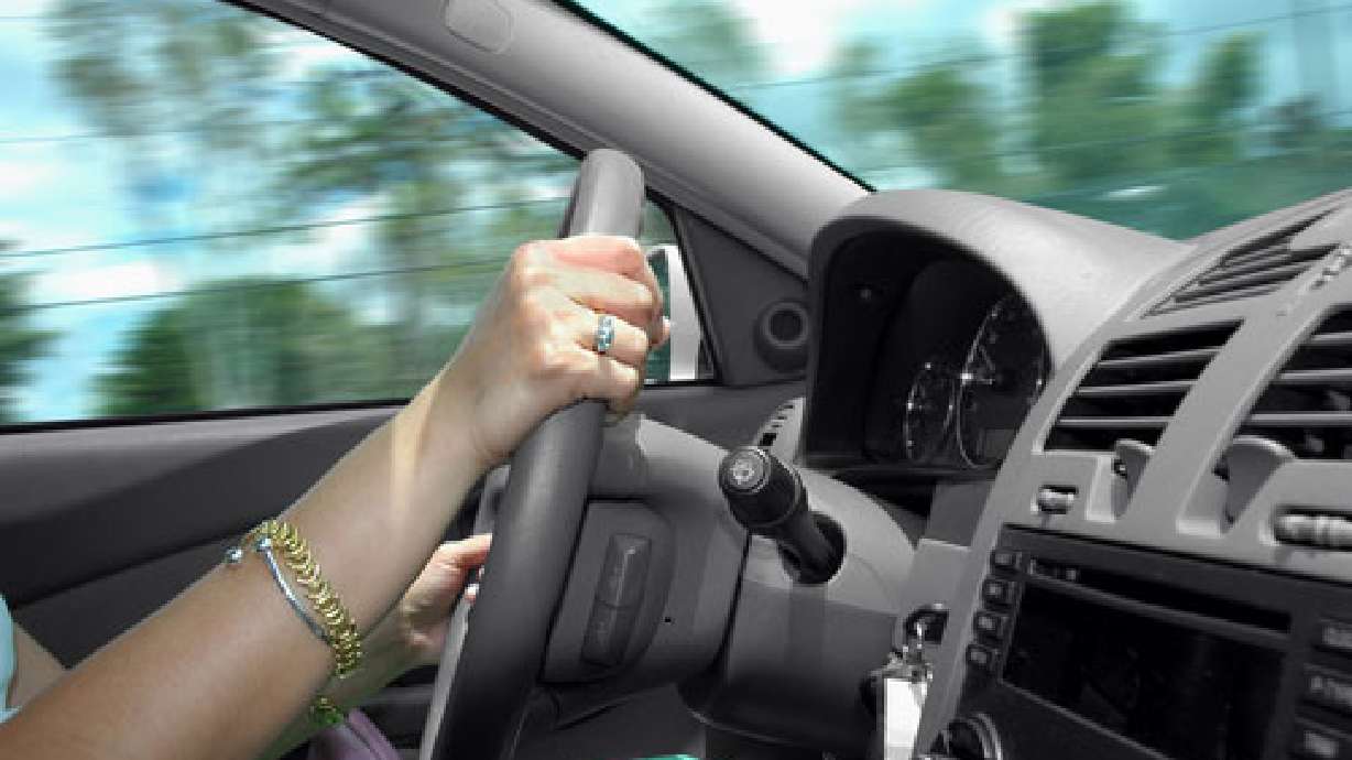 House Pushing License Suspension for Parents Who Owe Support