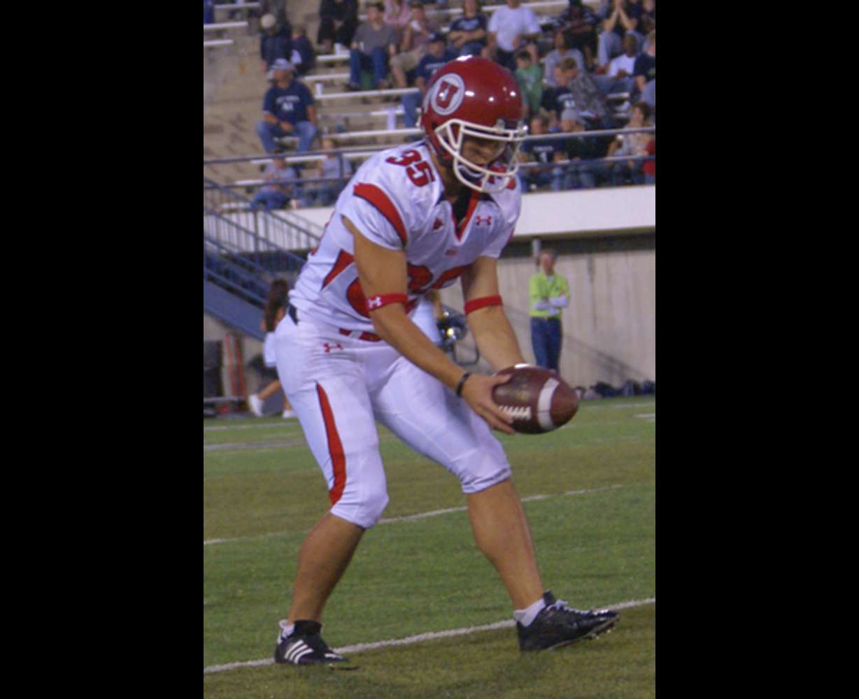 Louie Sakoda punting