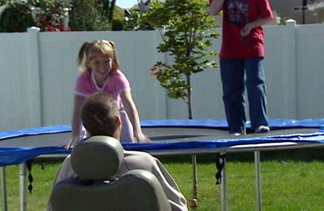 Help pours in for father facing foreclosure