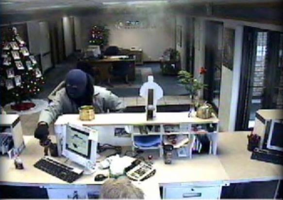 Two Alleged Bank Robbers Facing Federal Charges