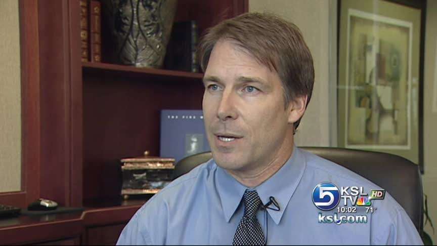 Experts offer advice on investing in gold