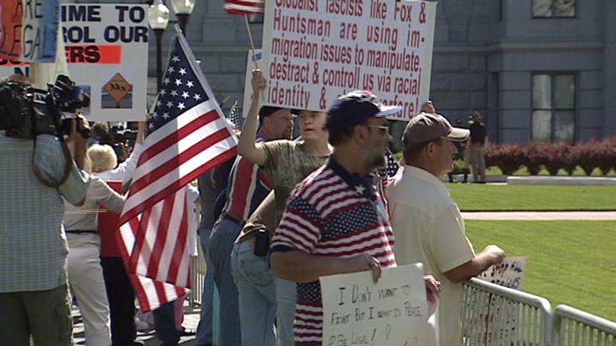 Protesters Express Emotions to Pres. Fox