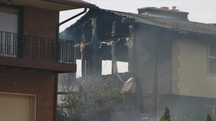 Home Burns in Sandy