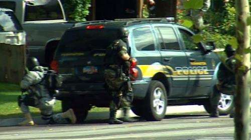 Former officer offers insight to police standoffs