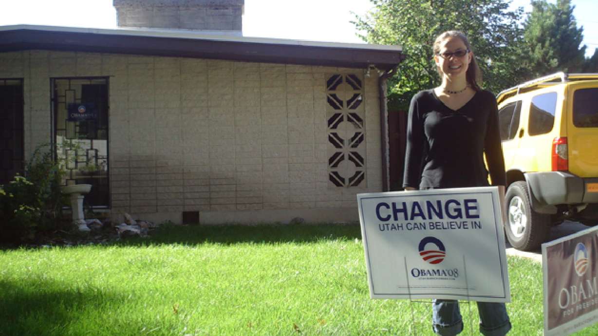 'Political junkies' gather for debate-watching parties