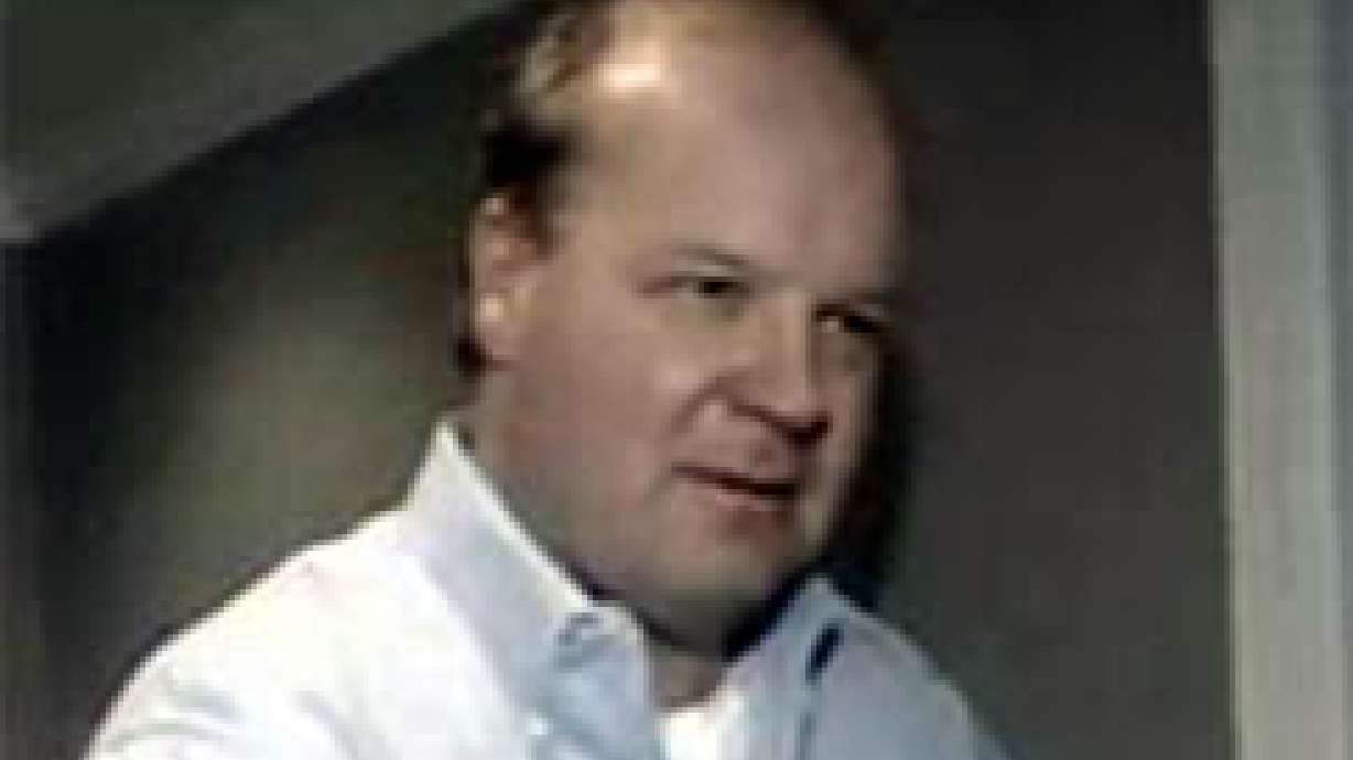 Man Gets a High 5 for Making Home Wheelchair Accessible