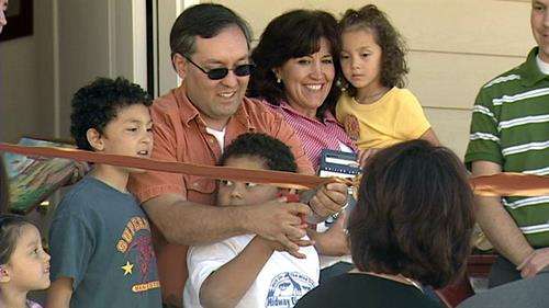 Volunteers build new home for Springville family