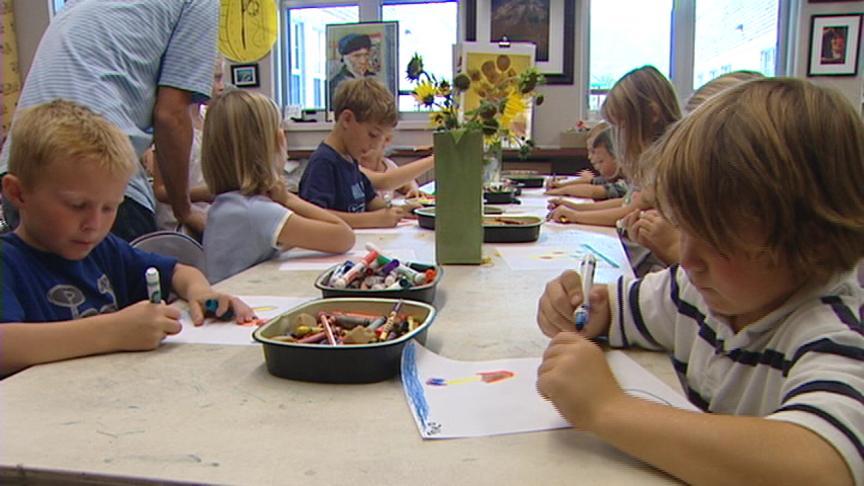 Program uses art to reinforce core curriculum