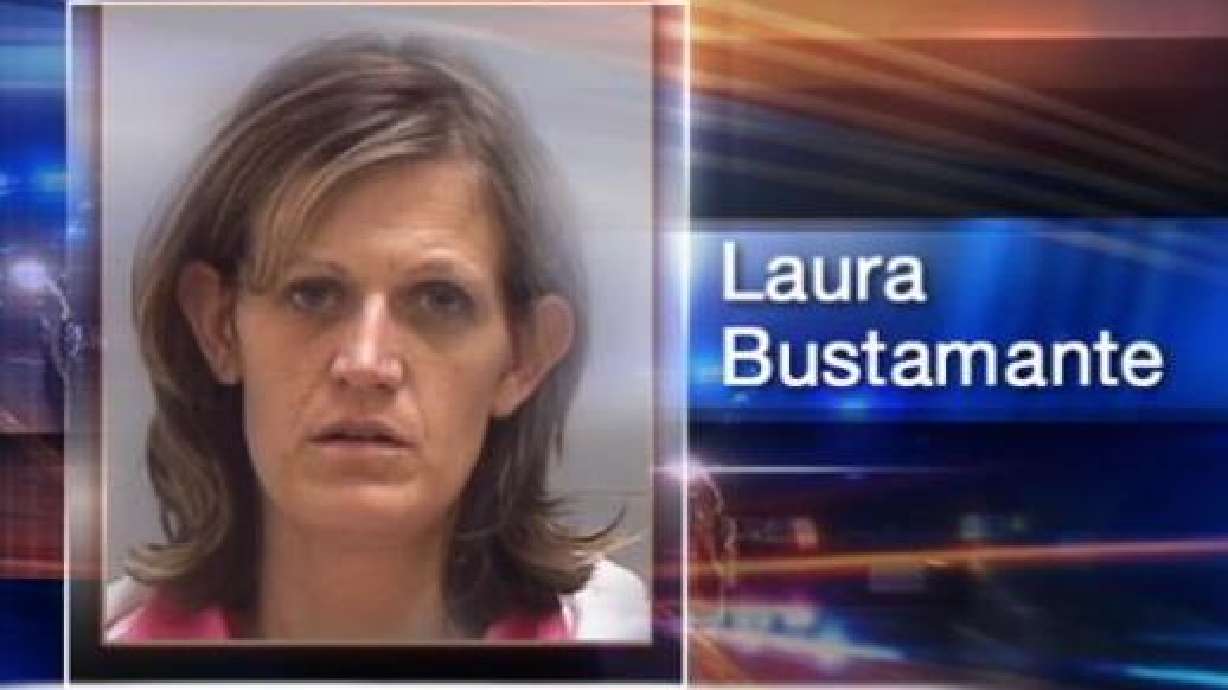 Woman pleads guilty to ID theft