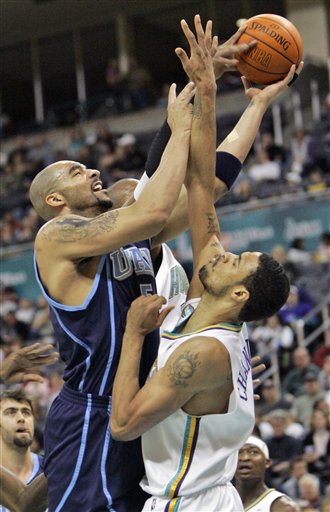 Boozer has hairline fracture, may be out 4-6 weeks