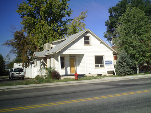 Residents upset over proposed sex offender treatment center