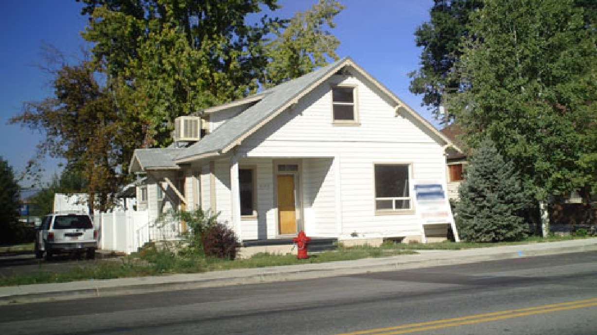 Residents upset over proposed sex offender treatment center