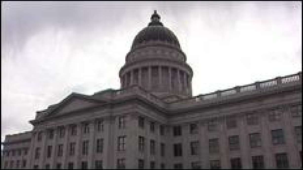 Guest-worker program proposal passes committee