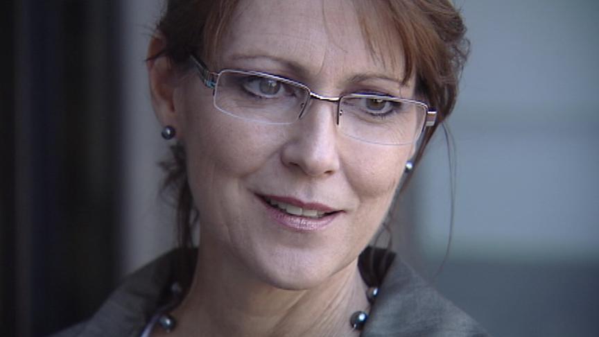 Bountiful woman has no need of popular Sarah Palin mask