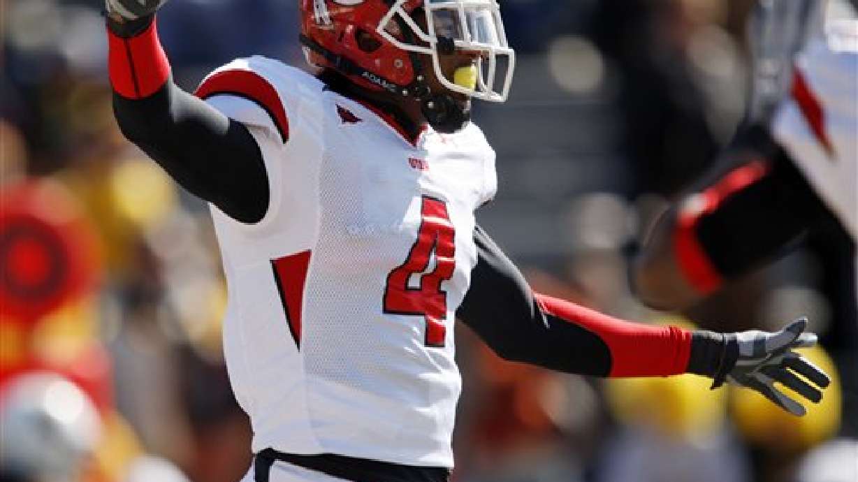 Rookie CB Smith signs with Miami Dolphins