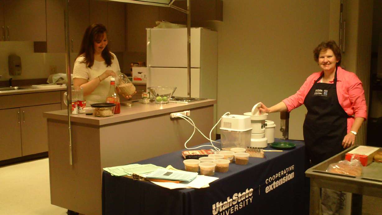 Class teaches people to stretch food budgets
