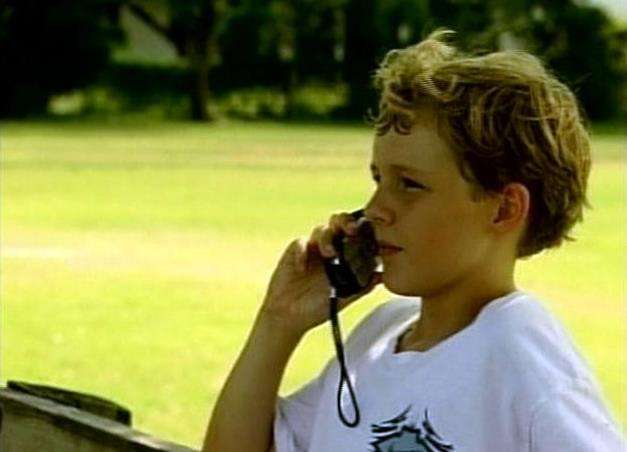 New warning about possible link between cell phones and cancer