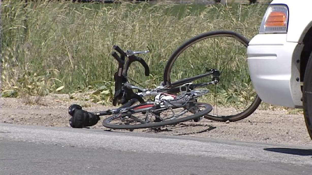 Cyclist Hit in Riverton