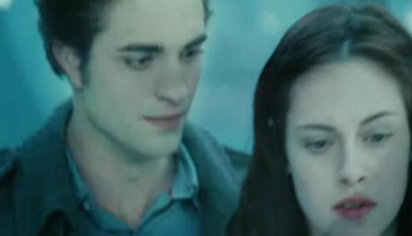 ‘Twilight' hits movie theaters