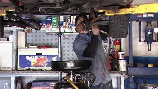 Mechanics seeing fewer people maintaining their vehicles