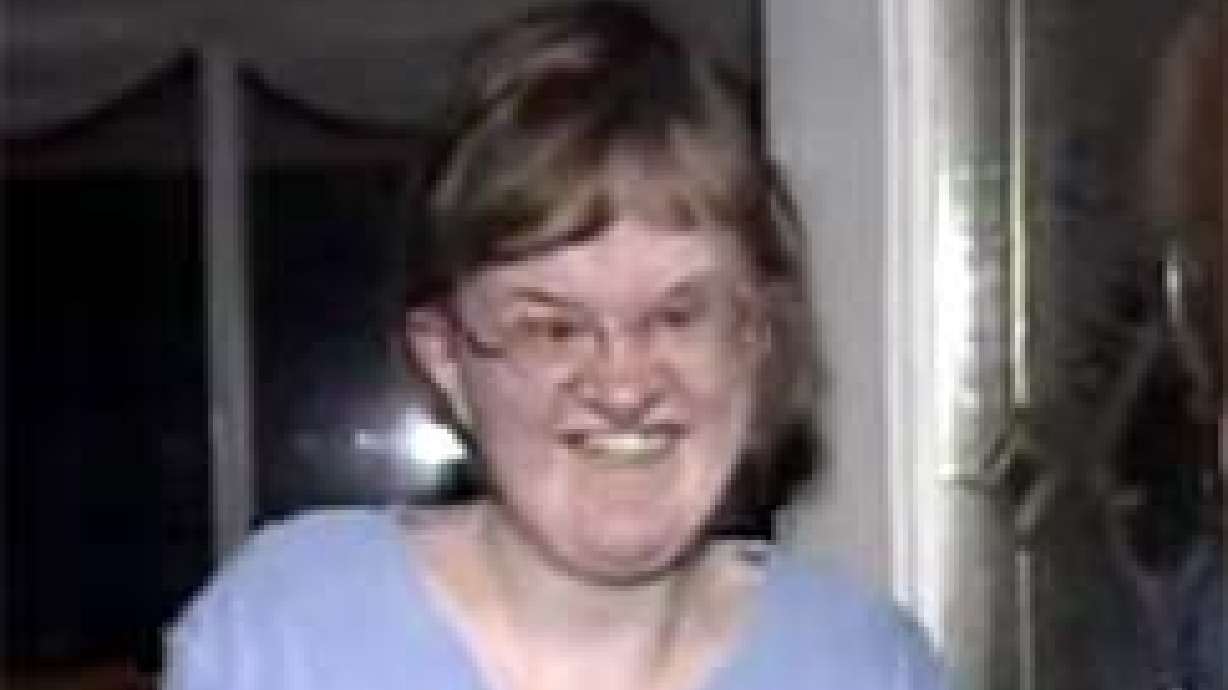 Murray Woman Gets High 5 for Great Attitude