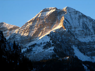 Timpanogos caves in need of new power lines