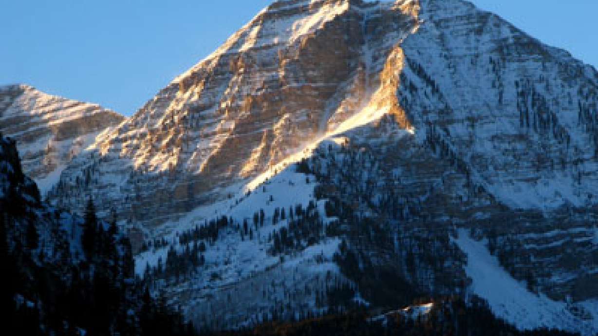 Timpanogos caves in need of new power lines
