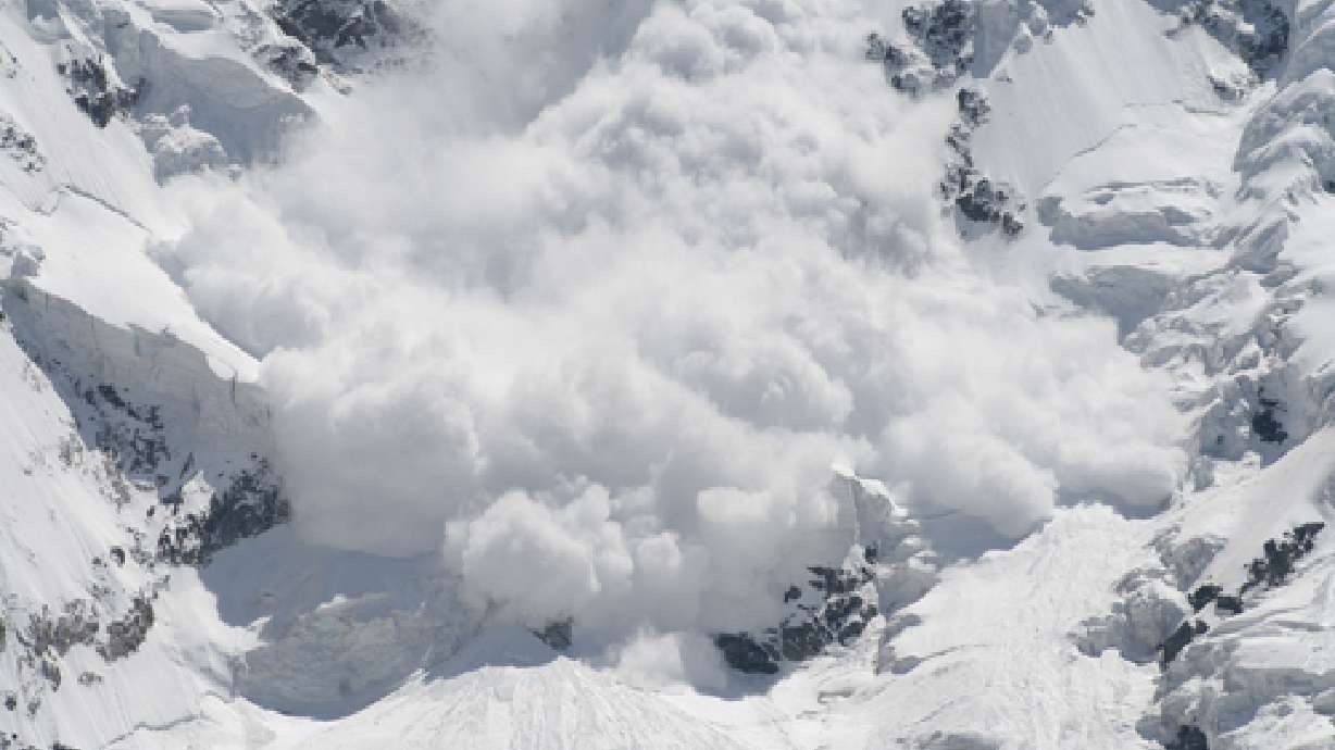 8 avalanches in 2 days, only minor injuries reported