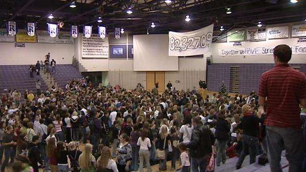 Riverton High sends Christmas donation to Family Support Center