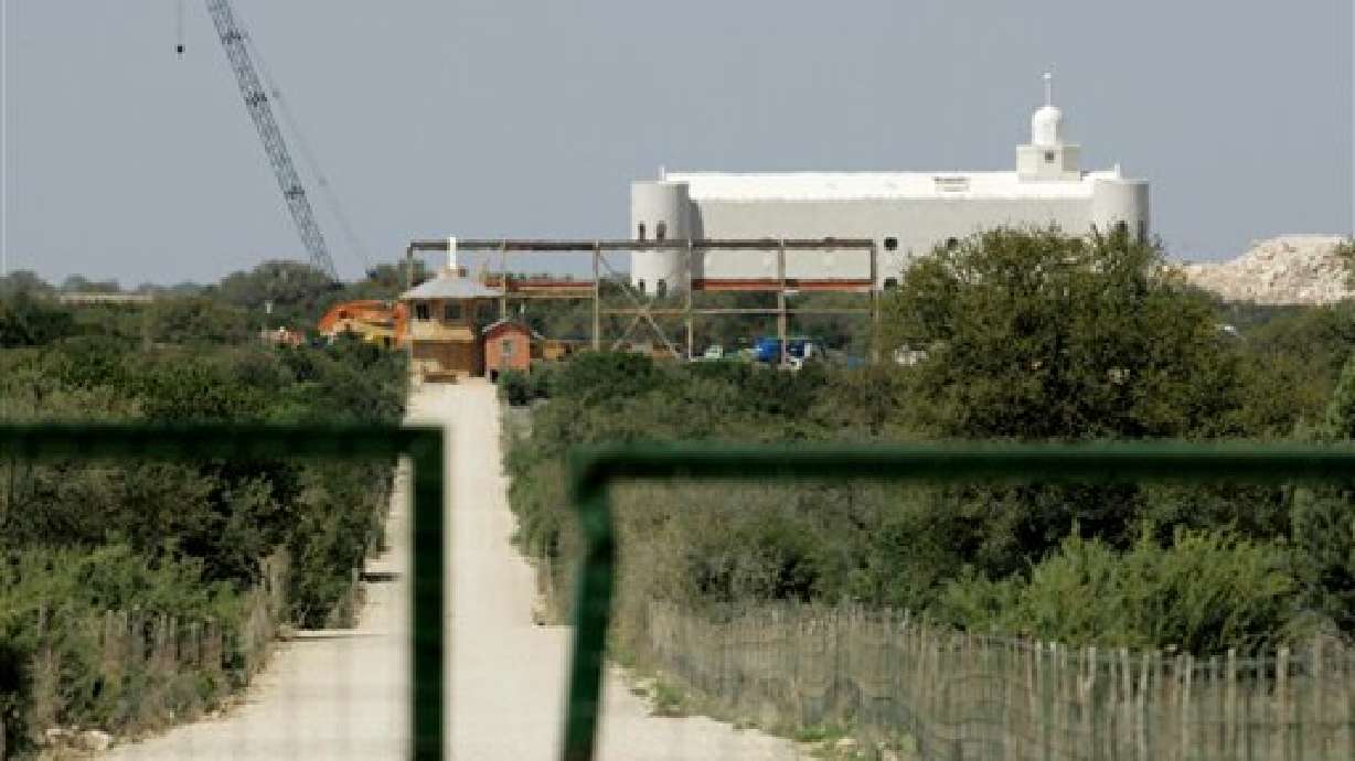 Polygamist sect calls Texas report 'fraudulent'