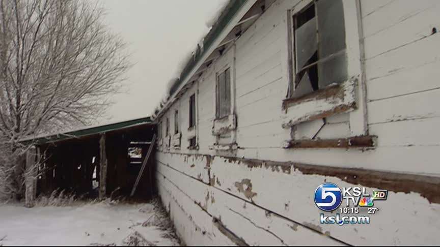 Group strives to preserve historic barn in Draper
