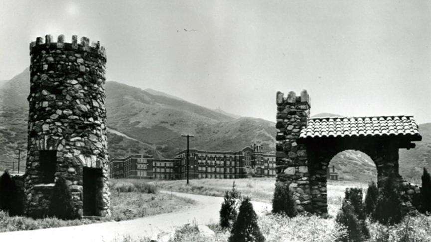 20th century tower becomes part of new eco-friendly home