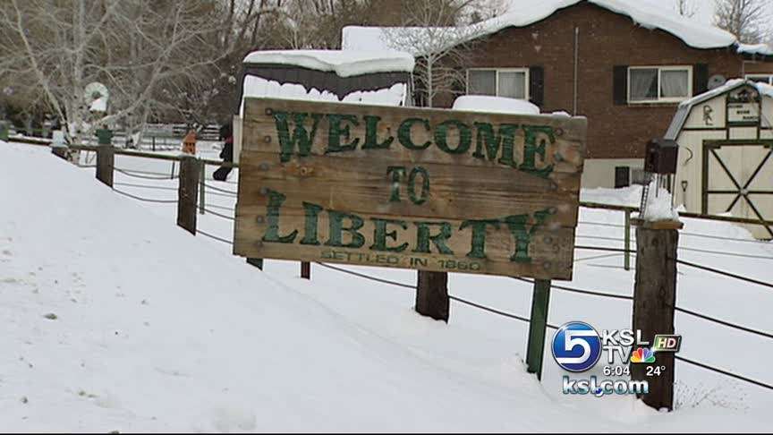 Town receives 70 inches of snow in 10 days