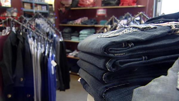 Stores offering big discounts to make up for dismal sales