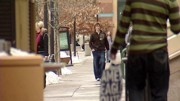 Stores offering big discounts to make up for dismal sales