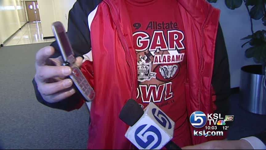 Fans welcome Utes home following huge win