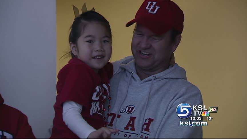 Fans welcome Utes home following huge win