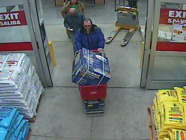 Sheriff's office looking for purse snatchers