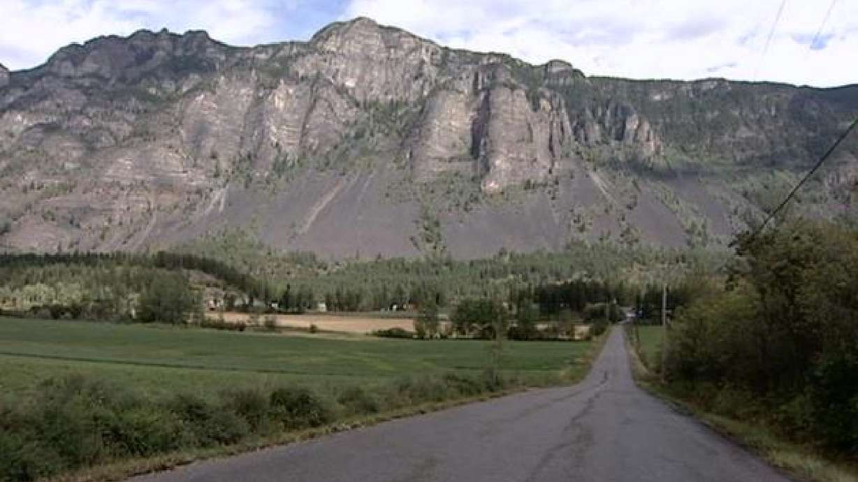 Polygamist leaders in Canada face 2010 hearing