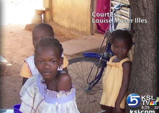 High 5 for woman raising money for school in Mali
