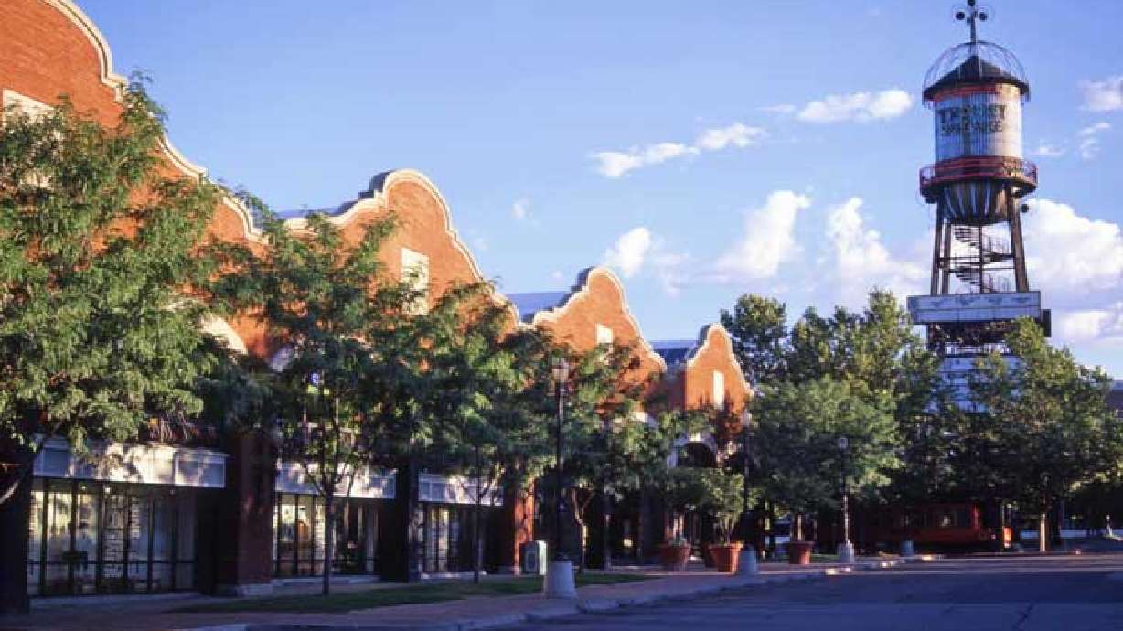 In midst of lawsuits, receiver named for Trolley Square