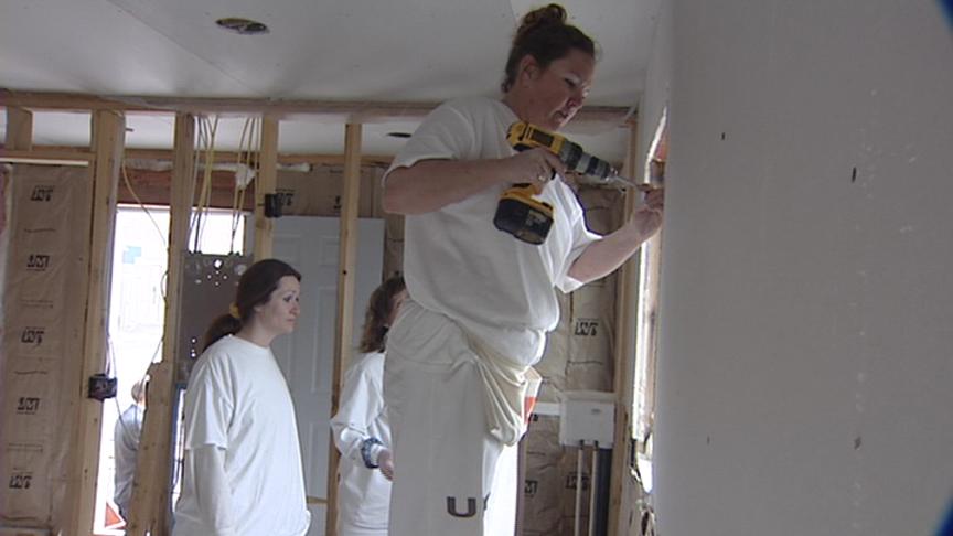 Women in Prison Learning Skills for Careers