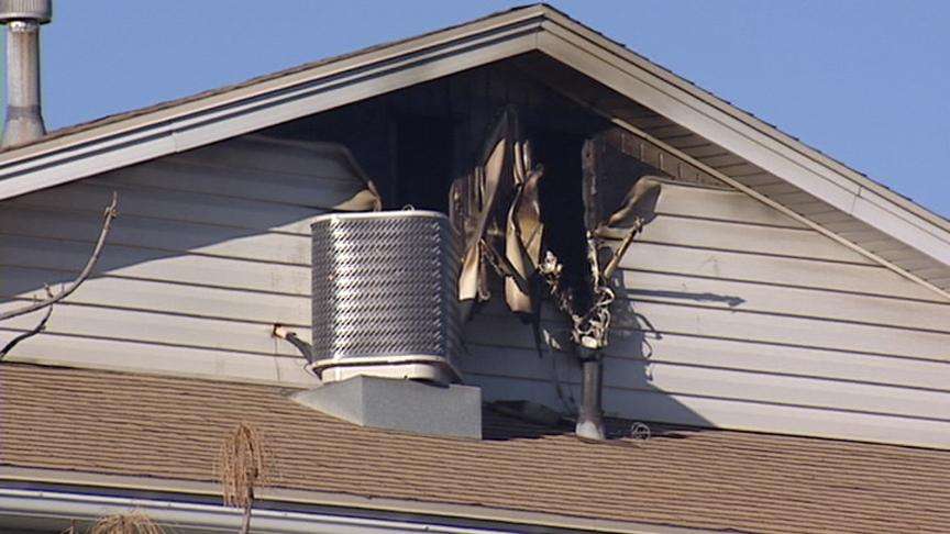 Fire forces residents out of apartment