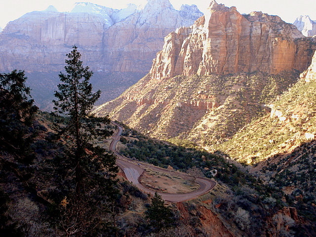 Park service weighing fee increases at Zion