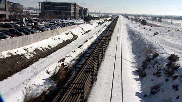 Rails for FrontRunner project arrive in Utah County