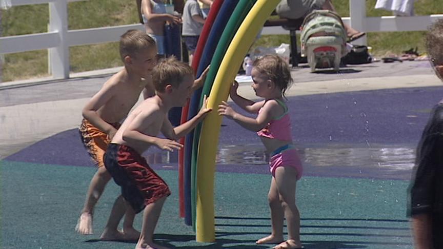 Utahns Heading to Water Attractions to Keep Cool